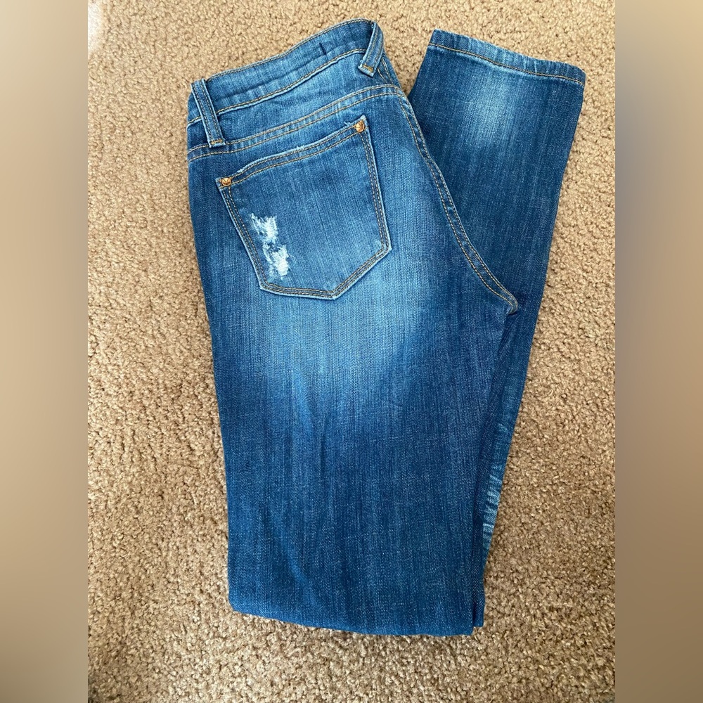 Vigoss Collection Distressed skinny jeans, Sz. 28, 5/6, gently used.